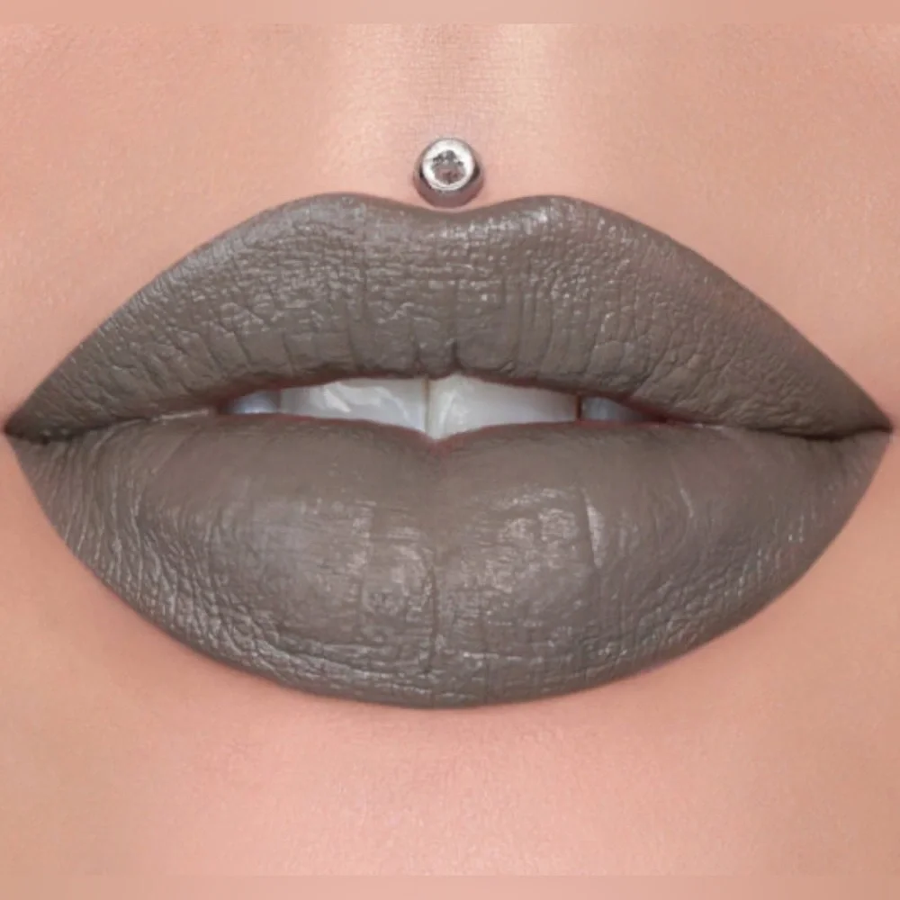 ⚡️2 for $30⚡️Jeffree Star Velvet Trap Lipstick - Picture 2 of 4